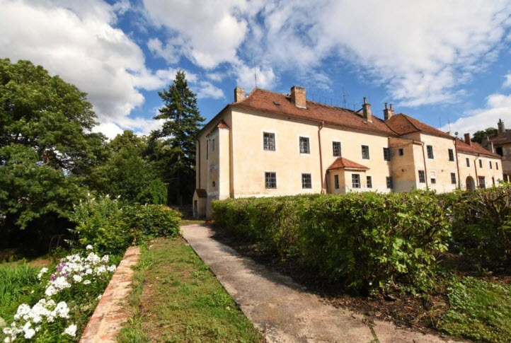 Château Domoušice, Czech Republic (Czechia)
